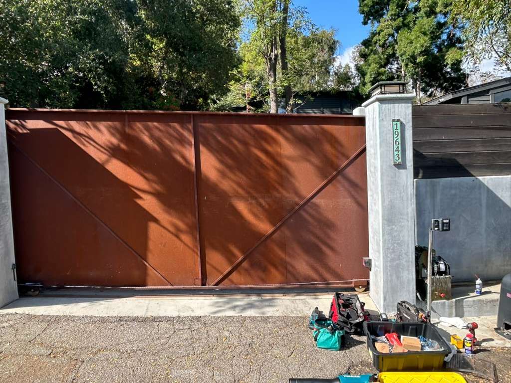 Gate Installation in Fairfax, CA | Mega Gate Repair Hollywood