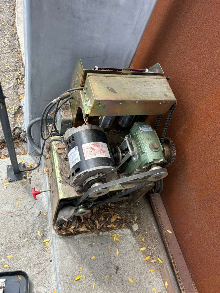 Gate Motor & Opener in Pico-Robertson, CA | Mega Gate Repair Hollywood